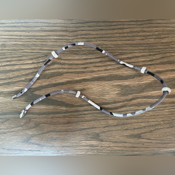 Triple wrap camo crystal bracelet - Picture 2 of 8